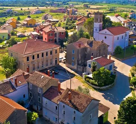 Palazzon Nova Vas -villanova Brtonigla